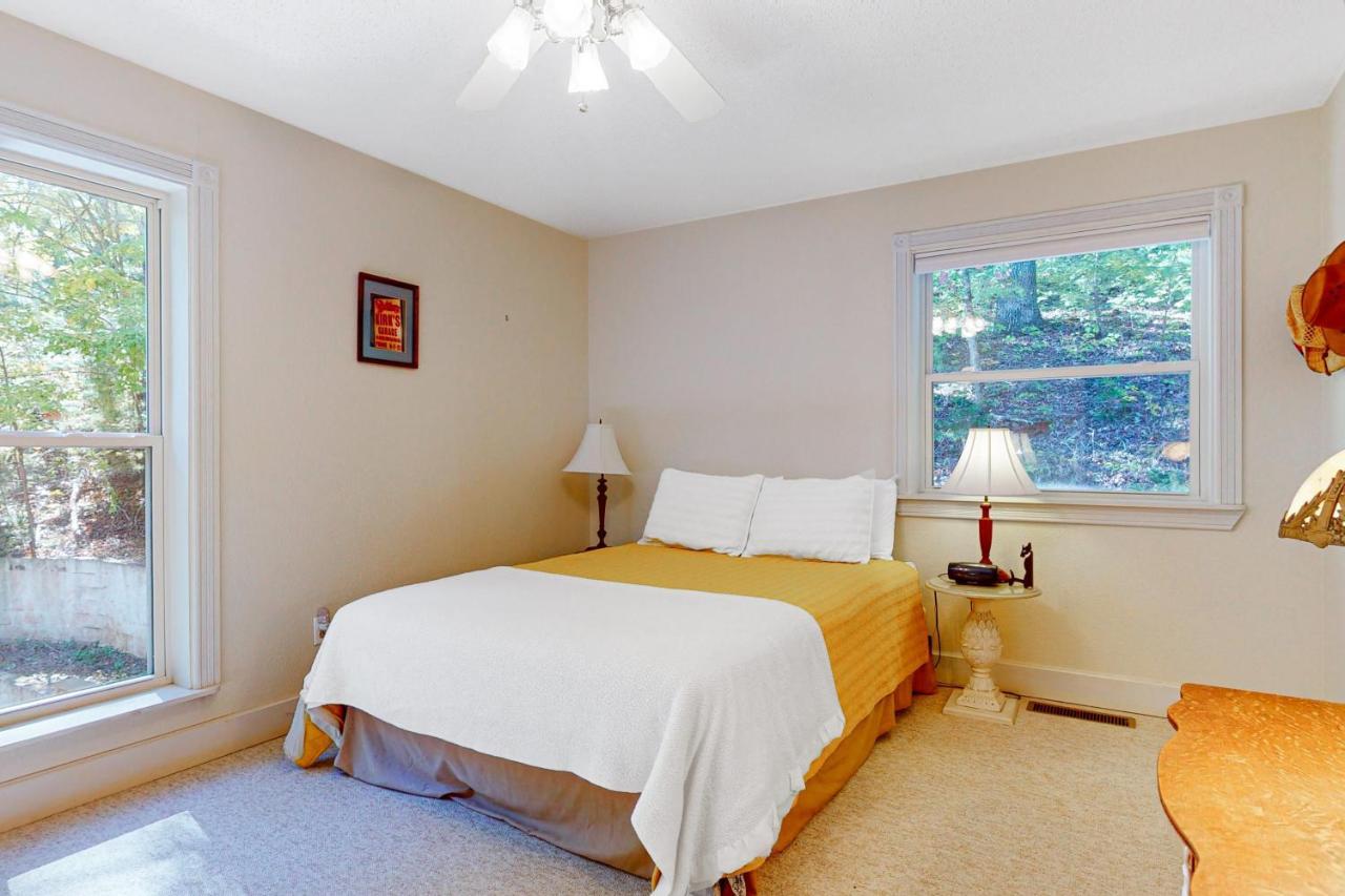 Doe Heights Chalet Batesville Buitenkant foto